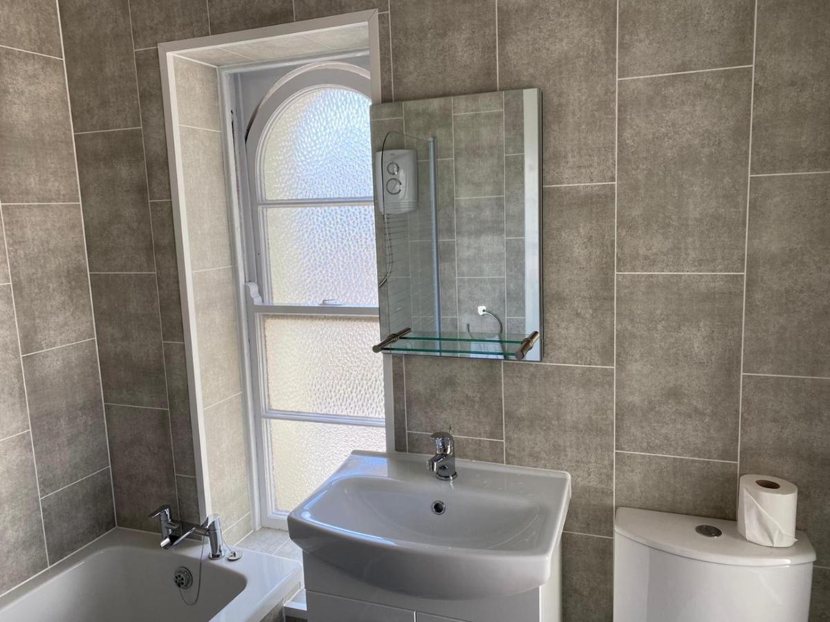 Atlantis Bed and Breakfast Torquay Εξωτερικό φωτογραφία