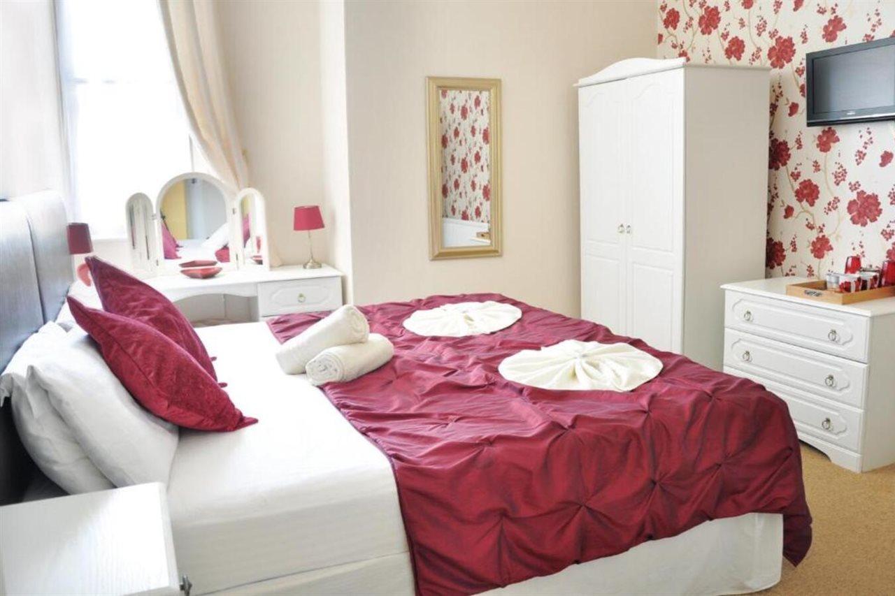 Atlantis Bed and Breakfast Torquay Εξωτερικό φωτογραφία