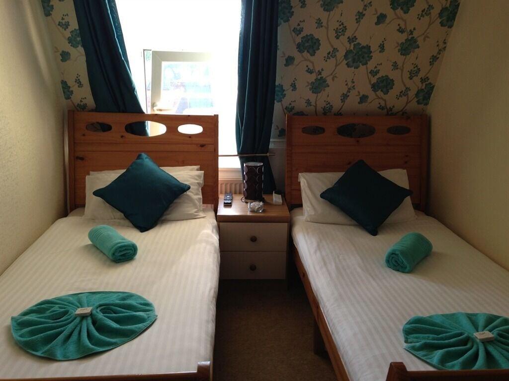 Atlantis Bed and Breakfast Torquay Εξωτερικό φωτογραφία