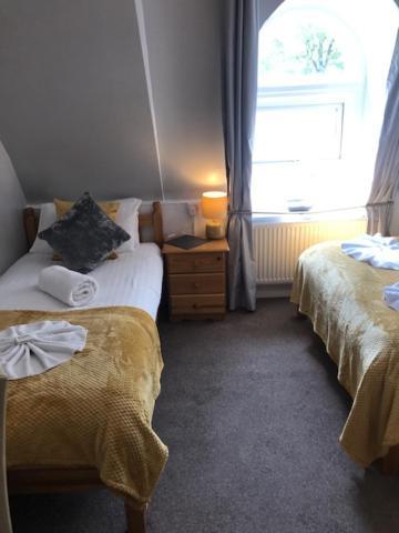 Atlantis Bed and Breakfast Torquay Εξωτερικό φωτογραφία