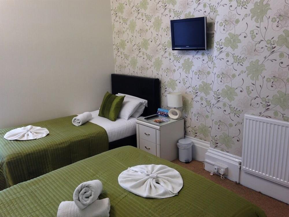 Atlantis Bed and Breakfast Torquay Εξωτερικό φωτογραφία