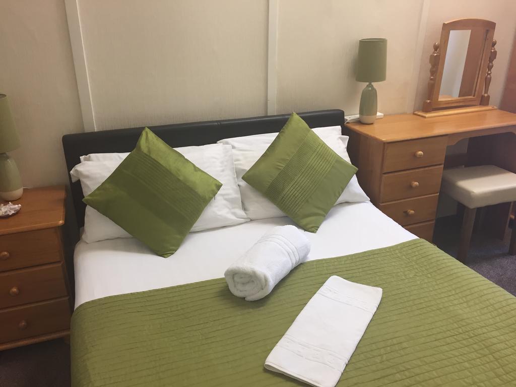 Atlantis Bed and Breakfast Torquay Εξωτερικό φωτογραφία