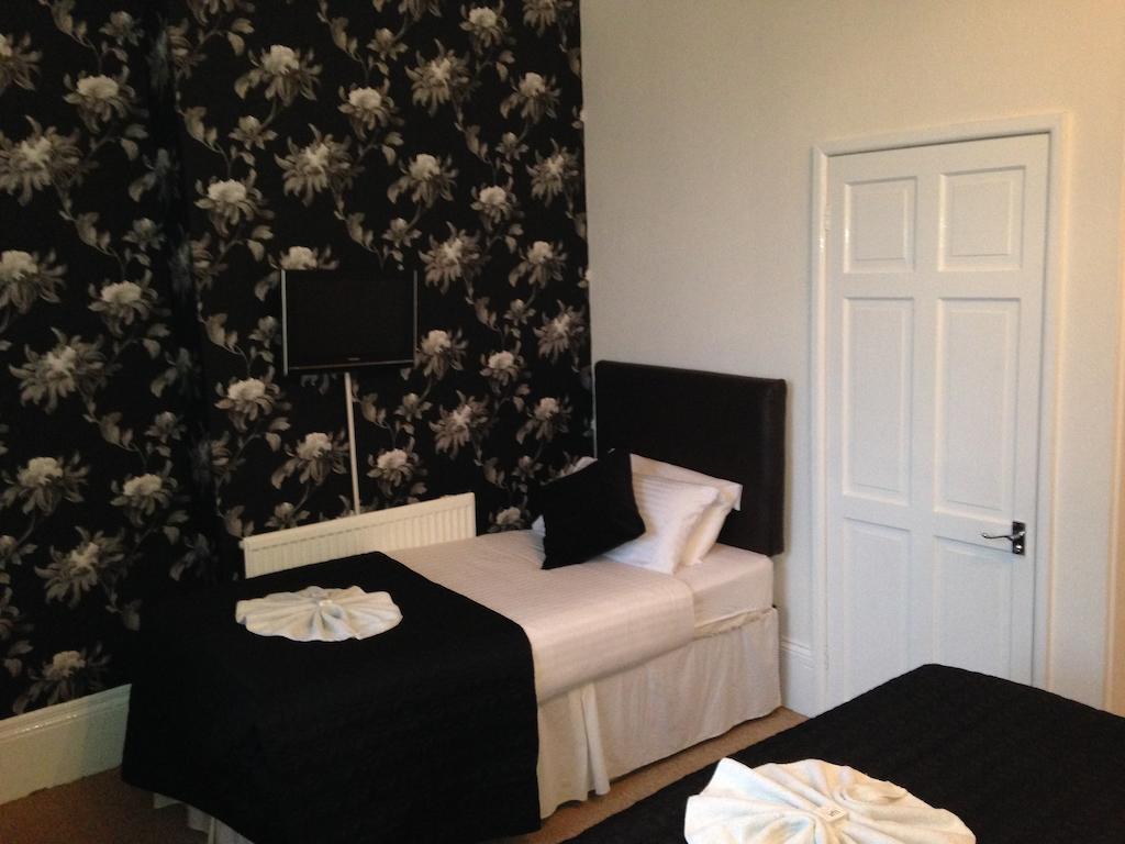Atlantis Bed and Breakfast Torquay Δωμάτιο φωτογραφία